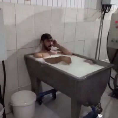 Konya'da süt banyosuna beraat!