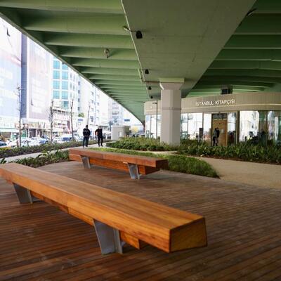 Mecidiyeköy Meydanı yenilendi