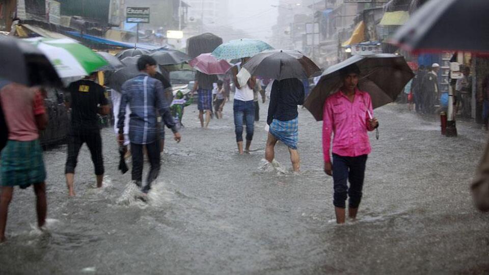 Hindistan ve Nepal'de yağış felaketi büyüyor