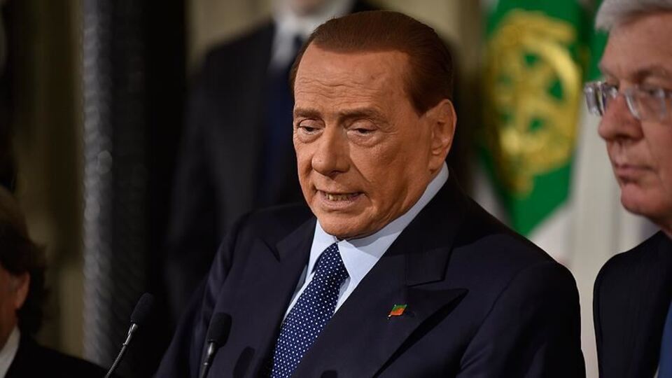 Berlusconi "Bunga Bunga" davasından beraat etti