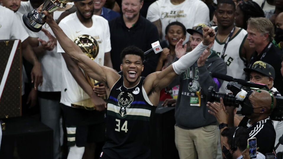 NBA tarihinin en iyi 75 oyuncusu açıklandı