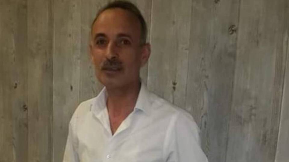 Aşçı, garsonu bıçaklayarak öldürdü