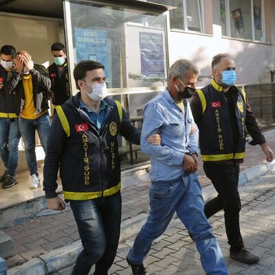 Canan Karatay'ı da dolandırmışlardı! Yakalandılar