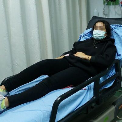 Kız öğrenci sırtından bıçaklandı! Okulda dehşet!