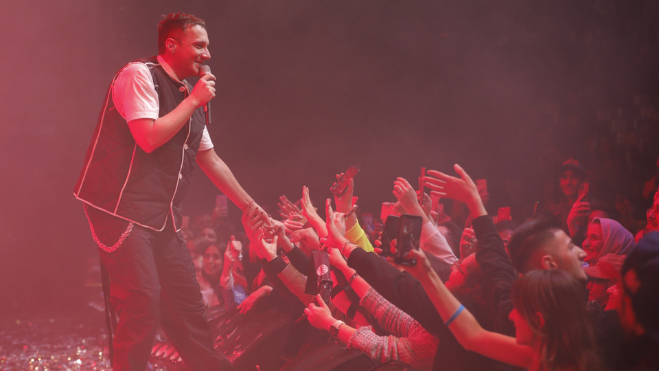 Edis, Türkiye turnesine başladı