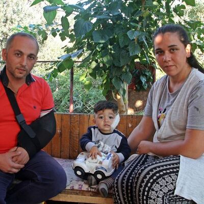 Pitbull, baba ve 11 aylık oğlunu hastanelik etti