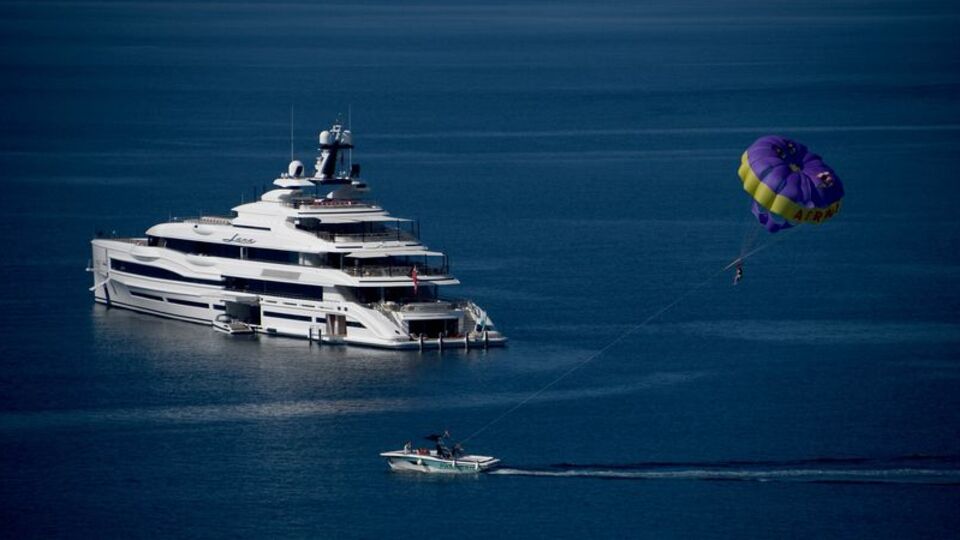 Bill Gates yeniden Efes'te