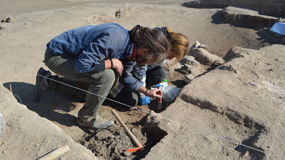 Antik kentin ilk duvarları gün yüzüne çıkartıldı