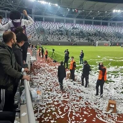 Kur'an'dan konfeti! 4 gözaltı