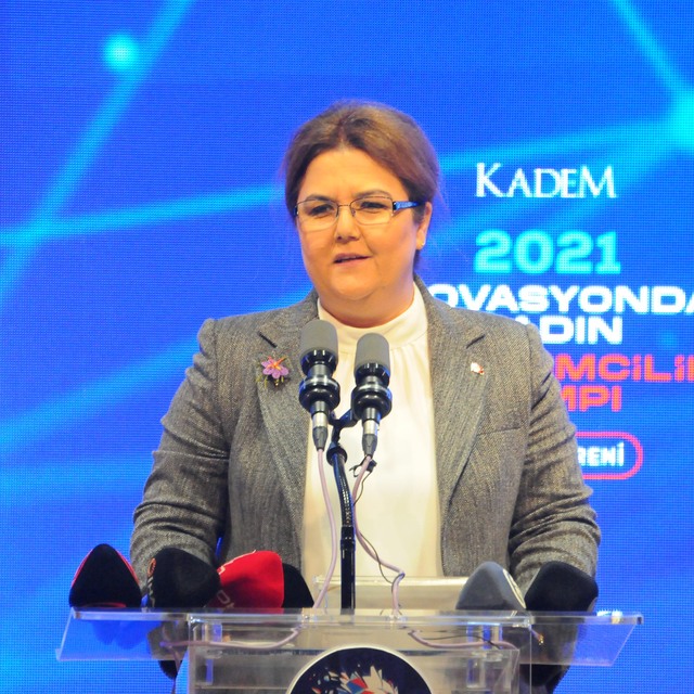 Üniversitelilere 1.5 milyon TL destek