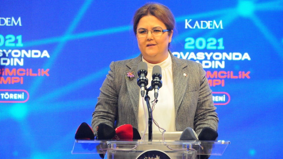 Üniversitelilere 1.5 milyon TL destek