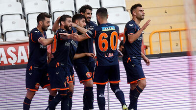 Belözoğlu ile 2'de 2!