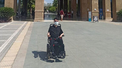 Asla pes etmeyen DMD hastası Mehmet'e üniversite kapısı açıldı