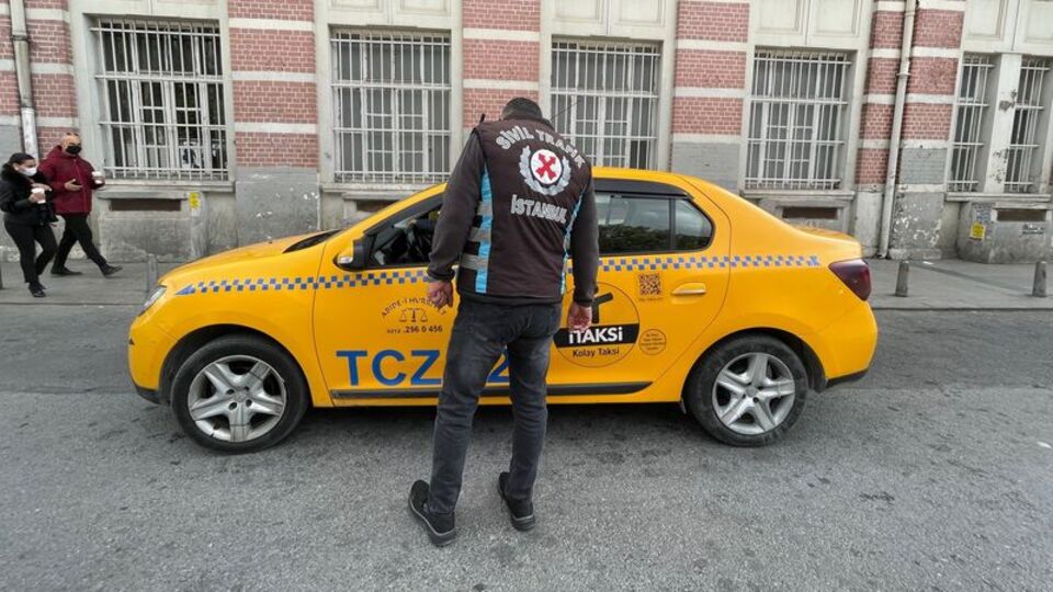 8 taksi şoförüne ceza kesildi