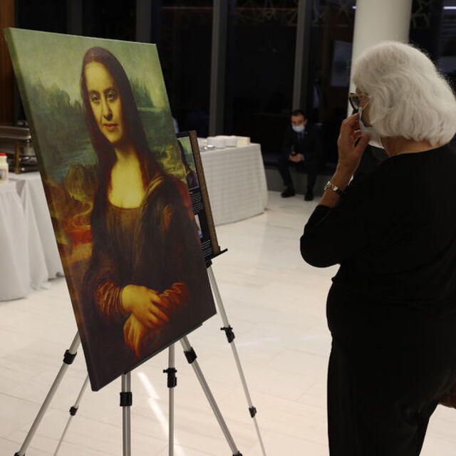 Down sendromlu Mona Lisa New York'ta!