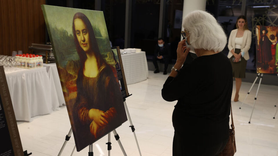 Down sendromlu Mona Lisa New York'ta!