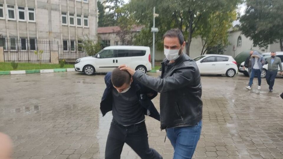 Eğlence mekânın kurşunlayıp, ateşe verdiler