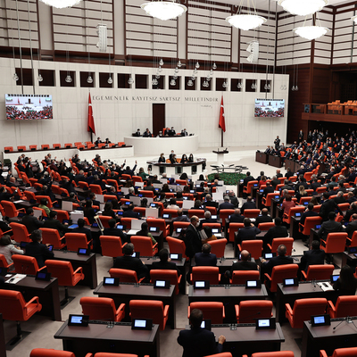 Irak-Suriye tezkeresi Meclis'ten geçti