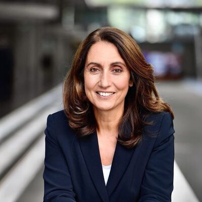 Alman Federal Meclisi'ne ilk kez Türk kökenli başkan!