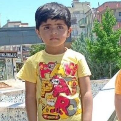 4 yaşındaydı! Kek yiyordu!