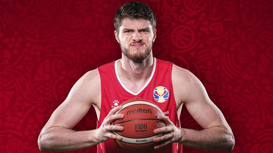 Metecan James Birsen kimdir?