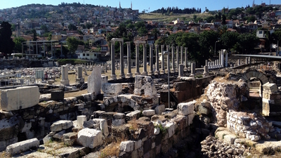 Smyrna Antik Kenti gün yüzüne çıkıyor