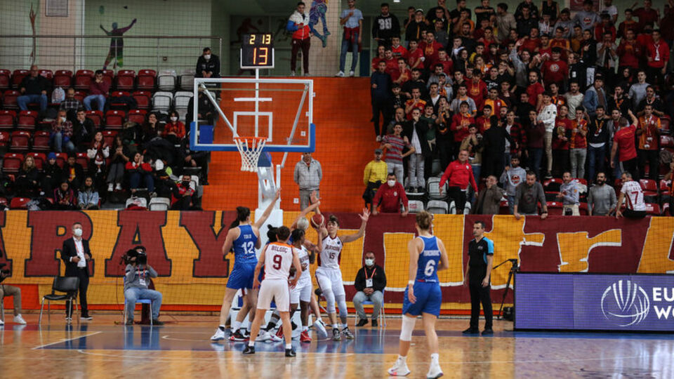 Galatasaray evinde farklı kazandı