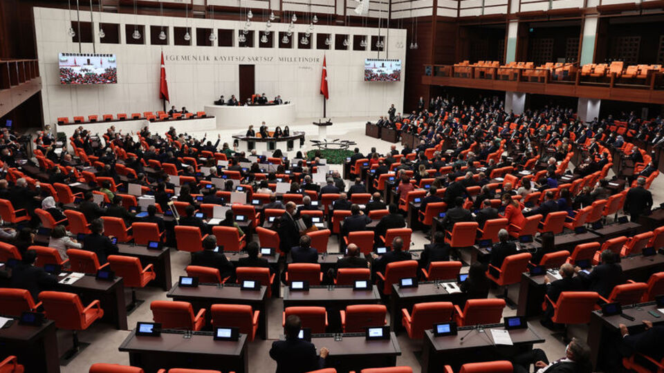 Türk askerinin Irak, Suriye ve Lübnan tezkereleri Resmi Gazete'de