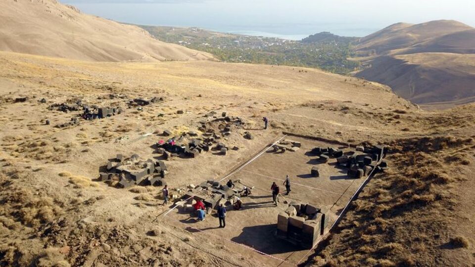 Kef Kalesi kazılarında Urartu izleri bulundu