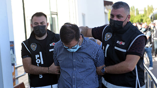 Milli eğitim müdürü, 1 kilo altınla kaçarken yakalandı