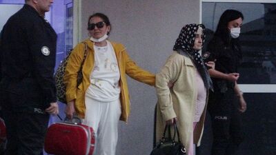 Annesini rehin aldı!