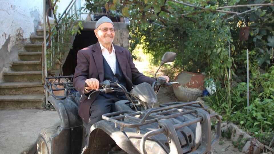 92 yaşındaki dedenin ATV tutkusu