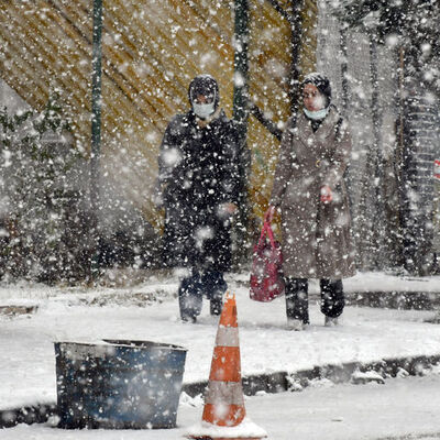 Sivas, Nemrut Dağı ve Sarıkamış'ta kar yağışı