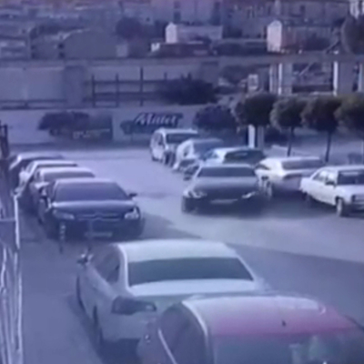 Ortalık savaş alanına döndü, kız arkadaşını alarak kaçtı