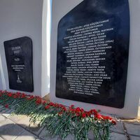 İzmir'de, depremde kaybedilen 117 kişi anıldı