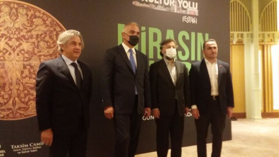 Bakan Ersoy yeni AKM'nin ilk sergisini açtı
