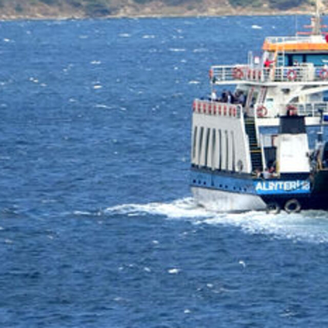 Gökçeada ve Bozcaada'ya 21 ek sefer