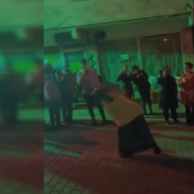 Gençleri taklaya getirdi!