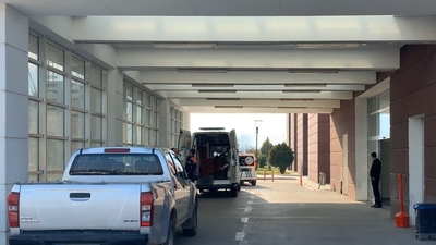 Feci kaza! Direğe çarpan araçtaki 2 kişi öldü