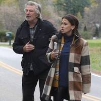 Alec Baldwin eşiyle görüntülendi