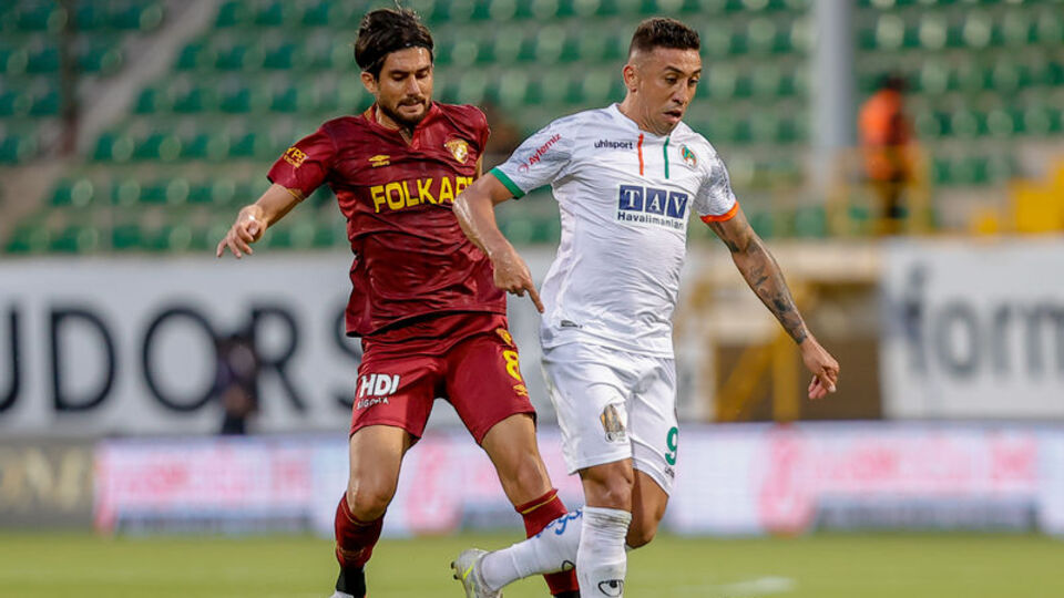 Alanyaspor 1 puanı son dakikada kurtardı