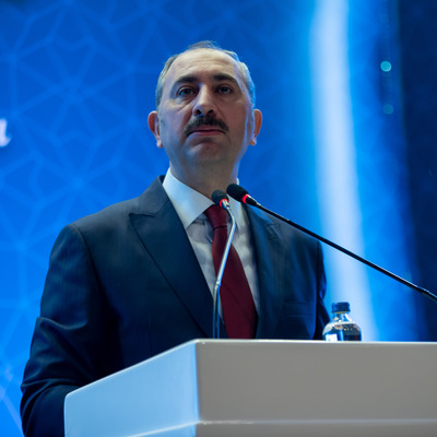 Bakan Gül'den 'hukuk devleti' çıkışı