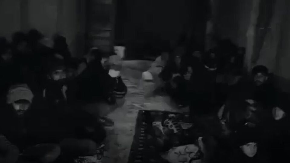 73 Afganistan uyruklu kaçak göçmen yakalandı