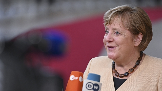 Merkel'den kritik 'iklim anlaşması' önerisi