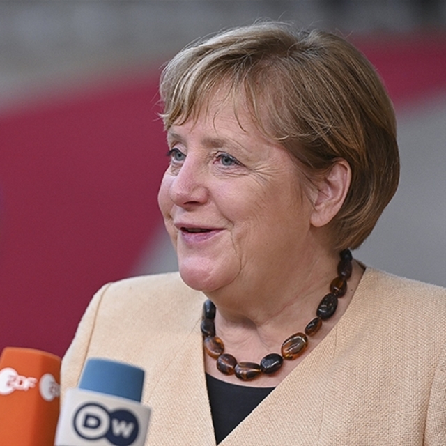 Merkel'den kritik 'iklim anlaşması' önerisi