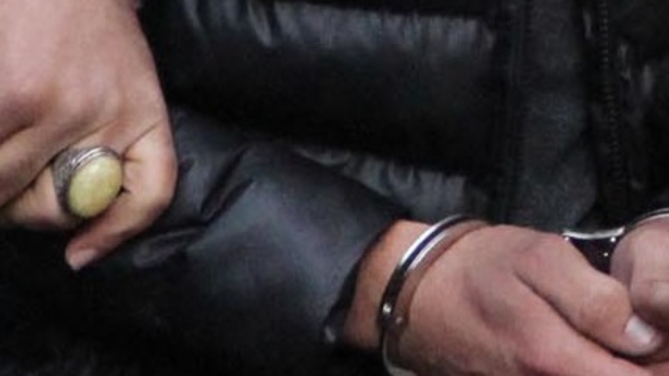 Eski savcı ve hakimler kaçarken yakalandı