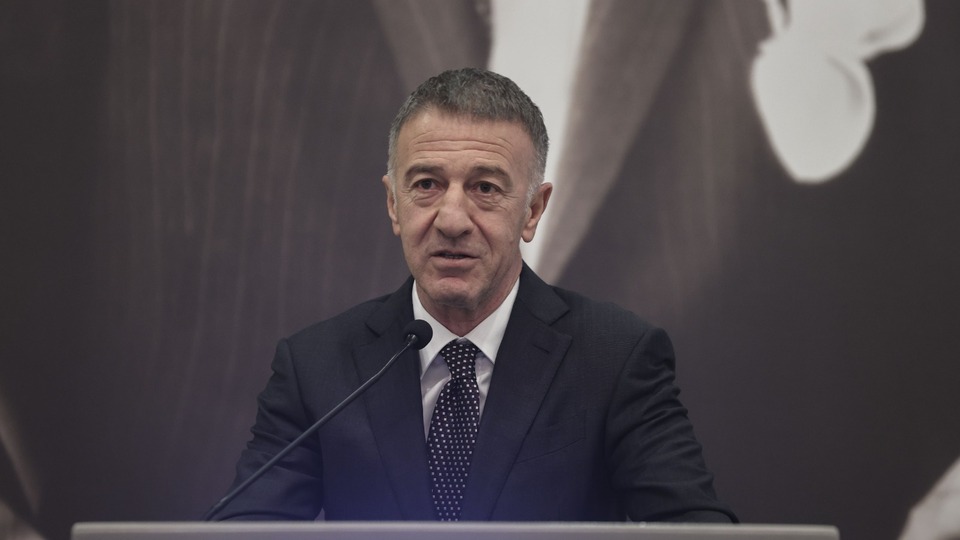 Ağaoğlu'ndan MHK ve yabancı sayısı açıklaması
