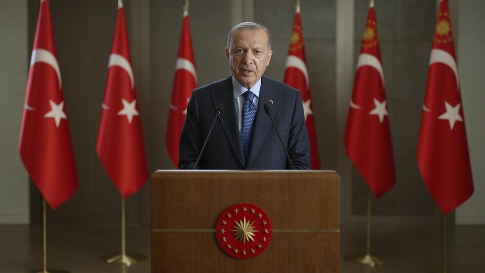 'Gençlerden çok büyük beklentimiz var'