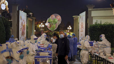 Çin'de Delta paniği: Pekin'e girişler yasaklandı!