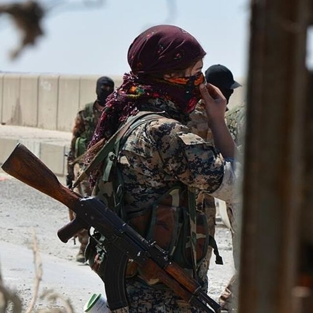 YPG/PKK Kamışlı'daki ablukasını kaldırıyor